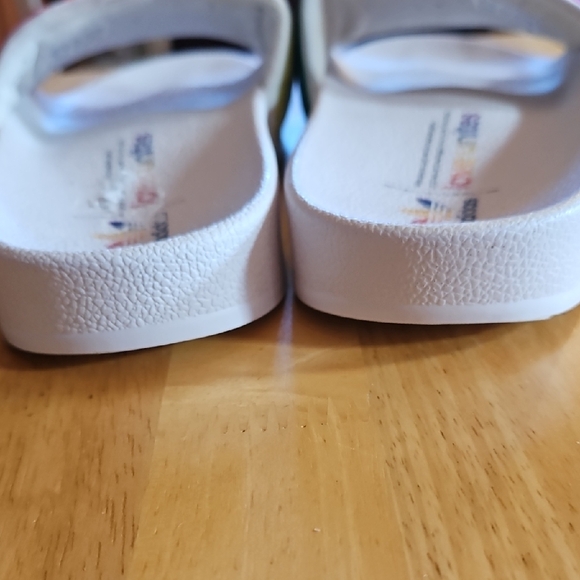 Adidas Adilette Pride Slides - Picture 3 of 10
